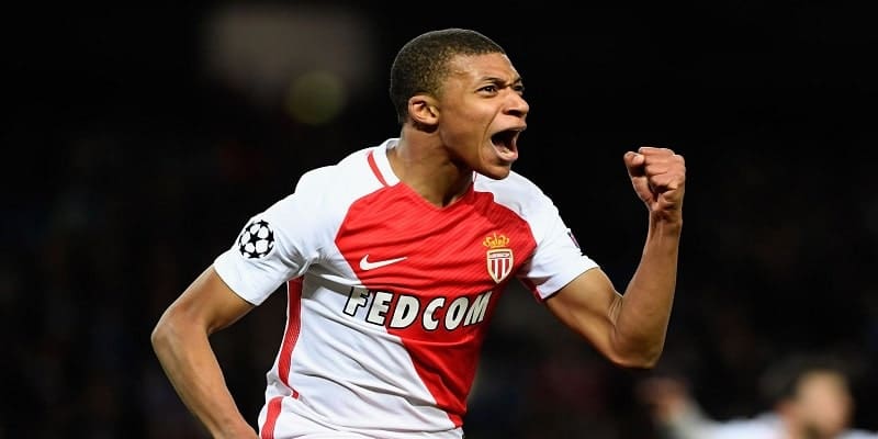 Chính thức gia nhập AS Monaco vào năm 2015